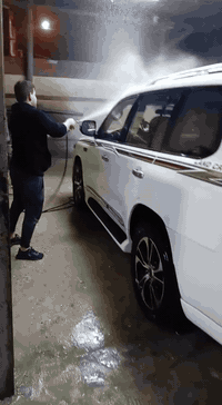 سلام عليكم لاندكروز مديل 11 محدثه 2021 سياره جديده اريد مراوس جارجر مكان سياره بغداد رقم ***********
