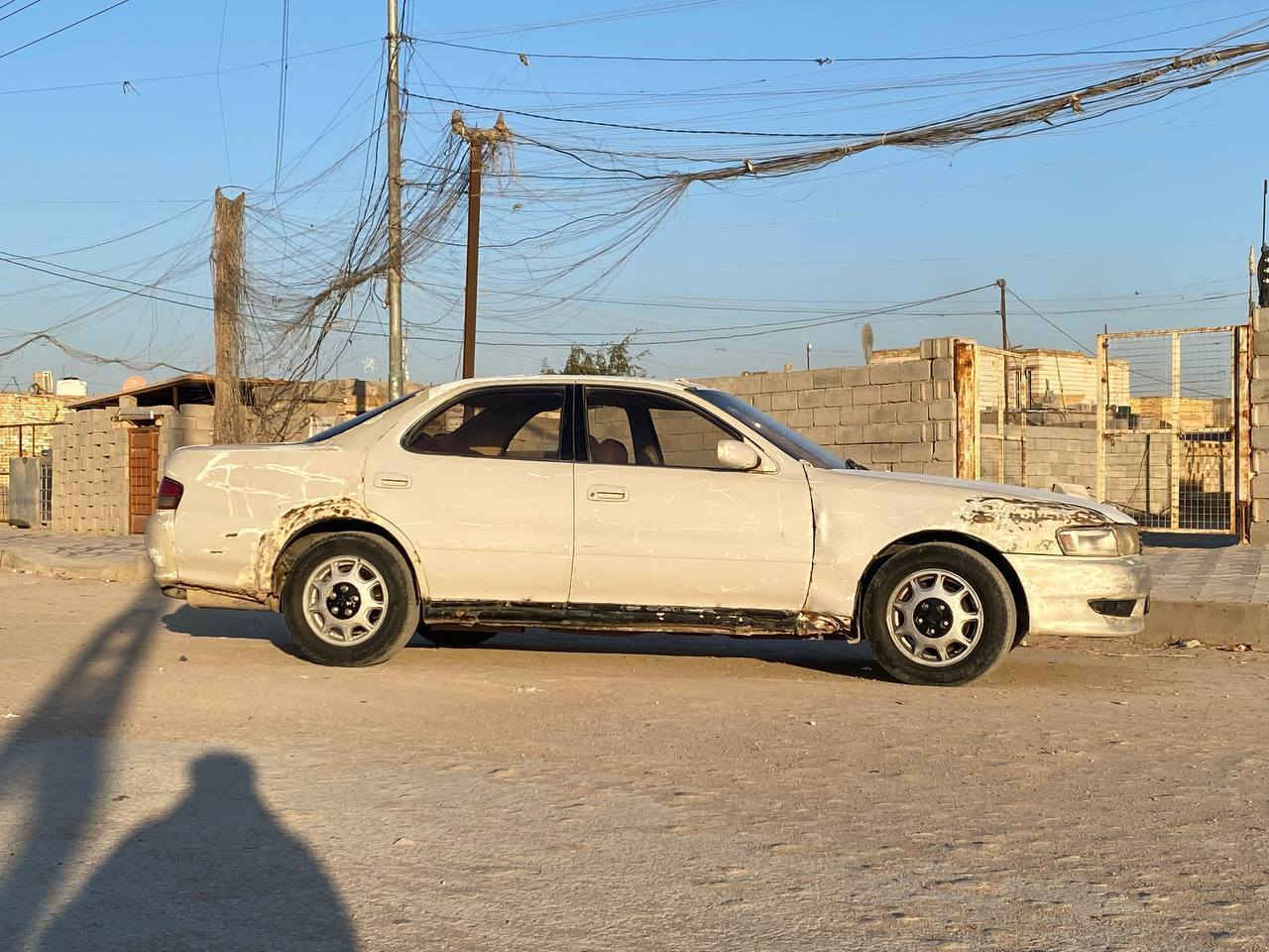 السلام عليكم 🚨🚨
كرستا للبيع 
.محرك 2.5 ثنين ونص ماينقص ولايبخر 
.حداديه نص عمر 
.موديل 1993
.نقل جثه مثبته بلمرور اصولي 
.مصفره هيئه وغرامات 
.وكاله عامه راعيها موجود 
.السعر 30 وبيها مجال
***********.    مكلف بالنشر
