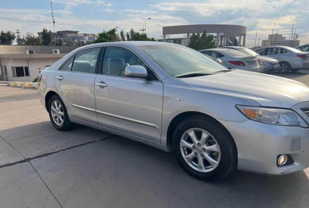 كامري موديل 2009 وارد خليجي مواصفات تحكم ستيرن كير اوتو تبريد قطعتين كير محرك شرط مكينة مفتوح تبريد تتفا كلها شغال سيارة جاهزة من كل نواحي بيها بطايق بنزين سيارة بدون حادث بيها بونت فقط مرشوش بدون دواخل بدون كل شي سعرها 116 مجال 
***********
*********** كركوك, العراق
