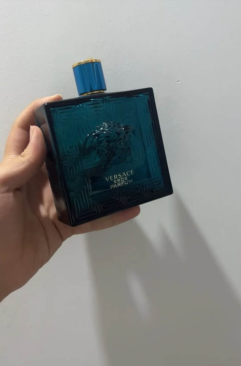 مرحبا هذان للبیع
Fugazzi angel dust 86ml
1-Souvage edp 23ml/200ml
2-Vesace eros 20ml/200ml
3-Burbery hero 140ml 
4-Unique luxury ocean the rive 35ml
5-Blue de chanel edp 80ml
6-Jean paul le male le parfum 90ml
7-sultan French avenue مسلفن
8-An equestrian series haydan French avenue مسلفن
9-marmara french avenue مسلفن
سعر کلش مناسب والله!!! ارسل رسالە لسعر


**إذا كنت صاحب هذا الإعلان وتريد حذفه لأي سبب، رجاءا أرسل رسالة إلى الدعم الفني**
