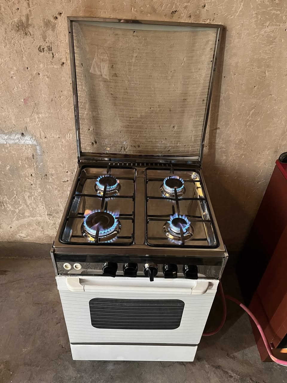 للبيع. الي يدور طباخ اربع عيون انتيكا نضيف جداً
التواصل 📞***********
