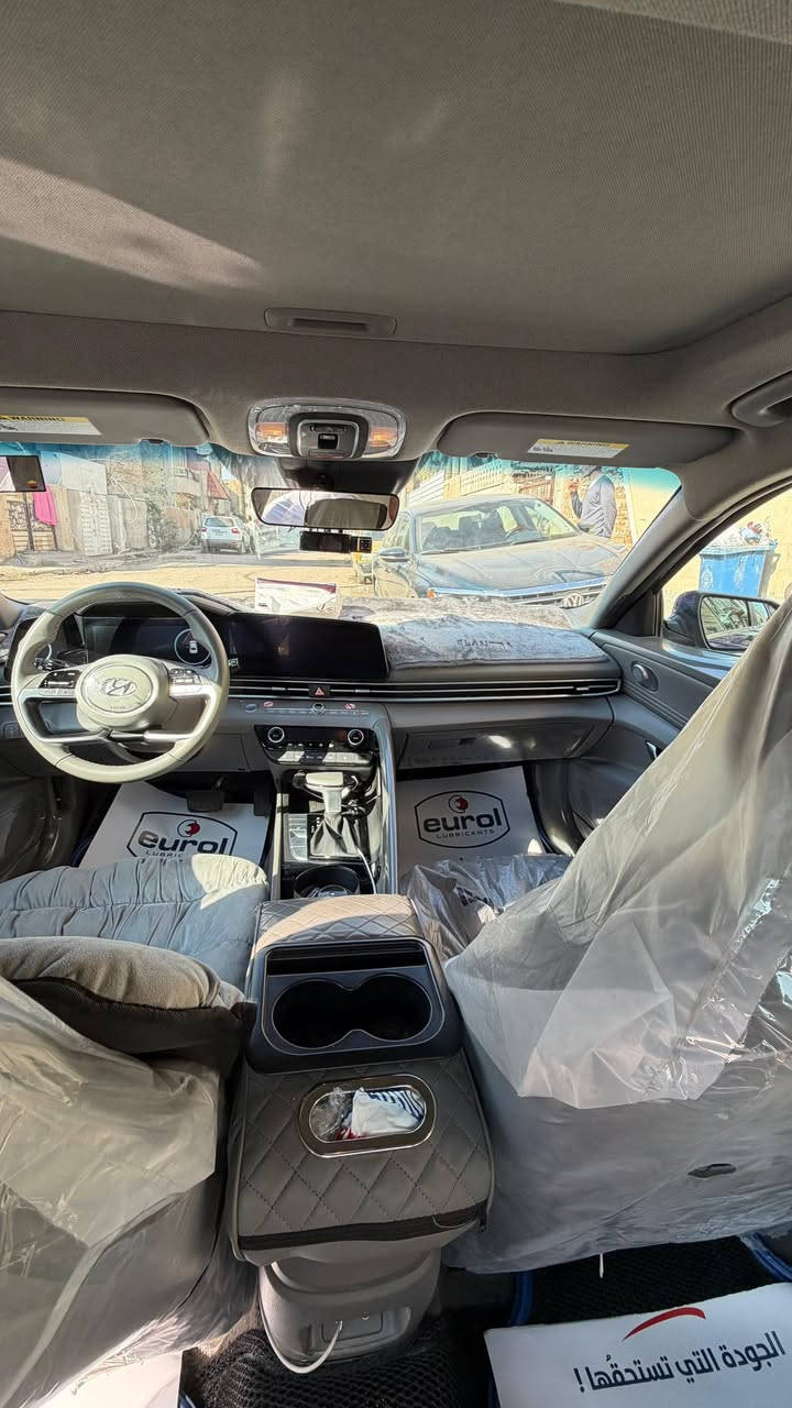 السلام عليكم ‭

هونداي النتراهSEL 2025 الشكل الجديد وارد امريكي ضرر  واضح بل منشور ك 

بدون دواخل لغد شاصي بدنه براكيت راديترات

تبريد كلشي بلادي وضع الشركة 

 . فقط هذا الحادث باقي السياره مكفوله ابيع على الفحص . رقم اربيل جديد هزه جديده سنويه لحد 2031 تريد وكاله او تحويل موجود 

🛑محرك 2000 Doch دوش

🛑 بصمه تشغيل وابواب وجنطه

🛑 تشغيل عن بعد ⚡️

🛑 جنطه ذكيه تفتح اوتو عند الاقتراب🚶🏻‍♂️

🛑 دشبول الكتروني متصل 

🛑اناره داخليه محيطيه متعدده الالوان🌈

🛑رادارات 360 درجه

 🛑رادار جانبي النقطه العمياء ⚠️

🛑رادار خلفي ‼️ 🛑رادار امامي ❗️

🛑تحديد مسار+ سياقة آليه

🛑توقف ذاتي 🚳 عند الاقتراب من سياره 

🛑 لايت  زينون عدسات +Led

🛑كامره دوراه 

🛑شاشة لمس نفكيشن 📲Wi_Fi/ Gps/  تدعم نظام Android Auto +Car play 

‏🛑‎فول تحكم ستيرن

🛑كروز مثبت سرعه 

🛑ثلاث وضعيات قيادة 

🛑‏Smart‏-Sport-Normal

🛑 داخل رصاصي

🛑اوتو هولد @/اطفاء المحرك الذاتي

🛑منافذ Usp /Aux /12v

‏‎🛑نظام ABS/مانع انزلاق

🛑شاشه ظبط بل دشبول

‏‎🛑 حساس اطارات

‏🛑‎ویل کب كروم  

السياره جاهزه ومابيه اي نقص للبيع رايدها. 170
 ***********
