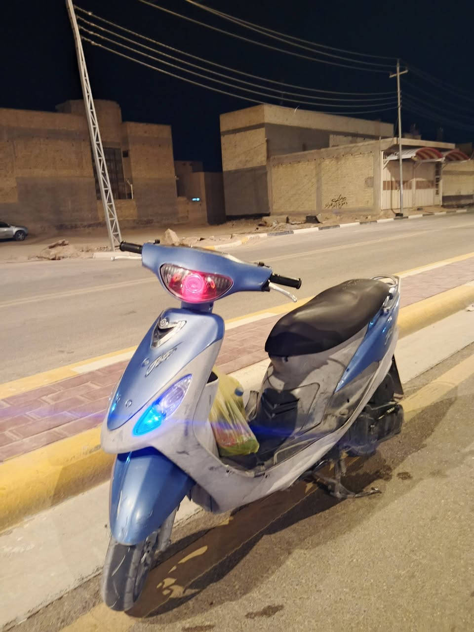 سلام عليكم دراجه ماكس منغولي بلاديه مختمه داخل املح شلعه فول طالعه بشهر 3 وصل معرض درجه ماتعبانه بعدهي جديده مكاني كربله شارع الدره لسعر 700 وبيها مجال ***********
