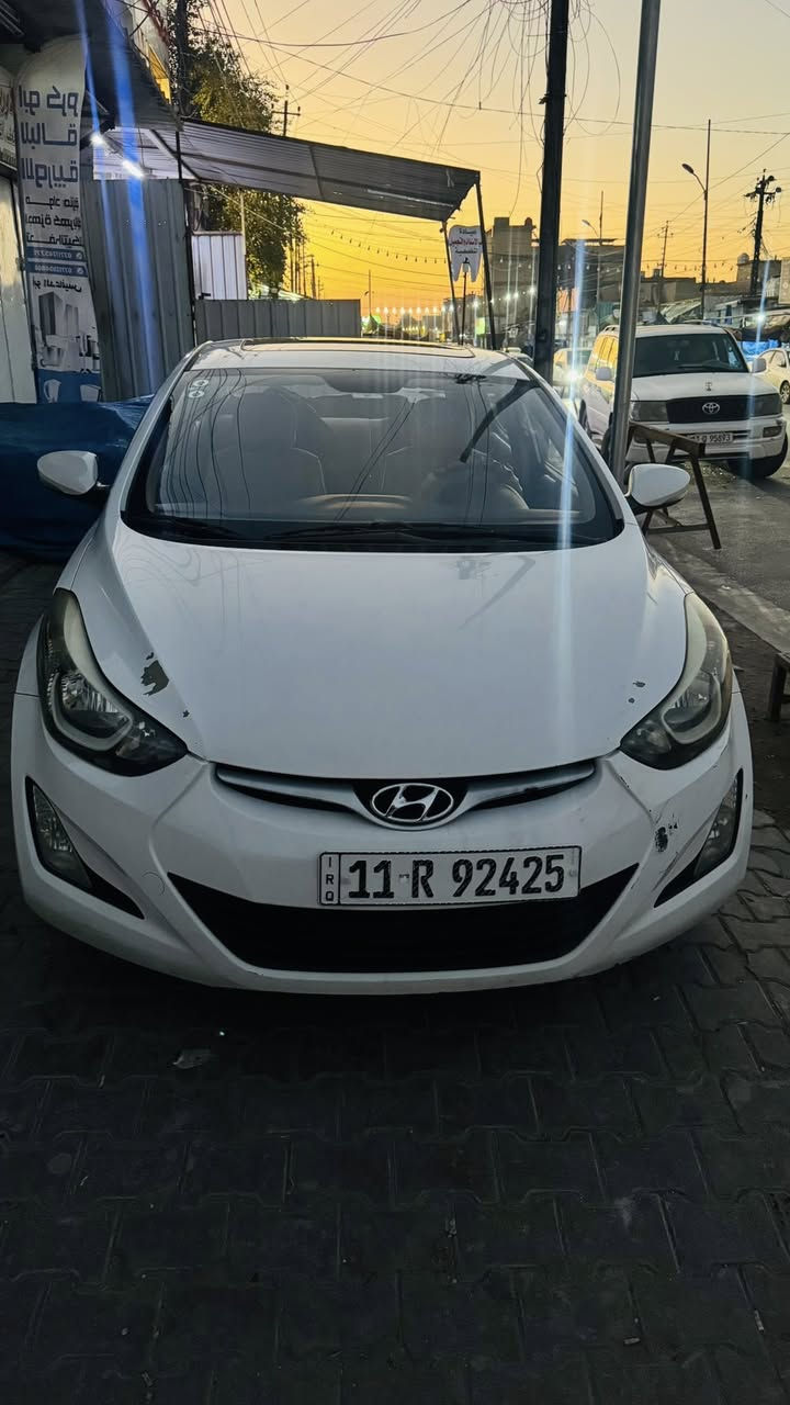 السلام عليكم 

النترا خليجي 2015 مكفولة عدا البارد
السيارة بيها مكانين زغار شالعات صبغ وموضحات بالصور 
فول مواصفات
ماشية 119 
مكاني بغداد 
عارضها بـ125 وبيها مجال 

للاستفسار ***********
