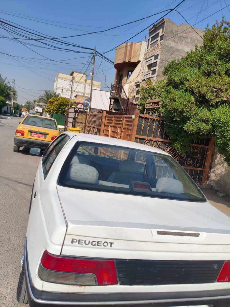 سلام عليكم بيجو روه محور مكينه وكير ياباني مالت مارك ونجي عدل سيارة كشره حلوه تخم تاير بيه صوت بلكسن لان مابدلته لغود الي يم المكينه معمرين تعمير موحلو شاصي يرادله حداده سعر ٣٠ ورقه وبيه مجال لطيبين بغداد معامل الحسينيه ***********
