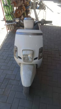 دراجة نارية • اعادة نشر • وعود كاذبة