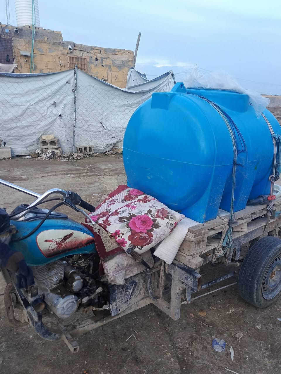 ستوته اوراق للبيع  سعر  950/تواصل على رقم ***********
