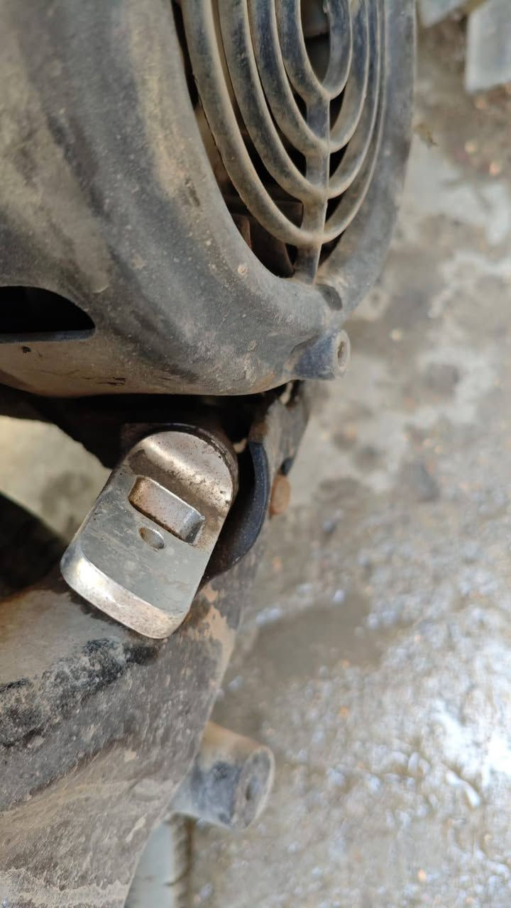 السلام عليكم سكنس نثيه لبيع او مرواس بيه هواي غراض اصلي ( زوج كلجات عل شغل دبلات خلفي صدر فج فلنجه كابرتير قفاز 28 بوشه 58 ونص عضمه كشن قطره فراك كفر رياضي اصلي ) تريده كامله تريد منه تفصيخ شتريد منه تفصيخ موجود   مكاني بغداد حي القاهرة يم البانزين خانه مال قاهره رقمي ***********
