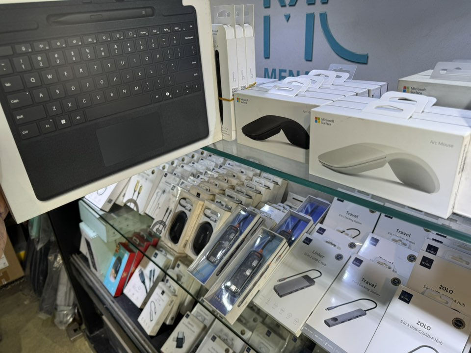 Microsoft surface pro.  💯
تتوفر جميع اكسسوارات مايكروسوفت  مع الأجهزة ايضاً. وباسعار مناسبة جداً 
Keyboard surface pro 11 💯
Keyboard Microsoft surface pro 10
Keyboard Microsoft surface pro 9
Keyboard Microsoft surface pro 8
Keyboard Microsoft surface pro 7
Keyboard Microsoft surface pro 6
Keyboard Microsoft surface pro 5
Keyboard Microsoft surface pro 4 💯
Pen Keyboard Microsoft surface pro
Pen slim 2 💯Microsoft surface pro
Keyboard X-8-9-10-11
And 3-4-5-6-7-7+
Type cover 💯
New selaed 
and used like new 
Keyboard + 💯
original 
slim. ⌨️⌨️⌨️
+✒️✒️original pen 
Case + class screen and charger …..
 💯تتوفر جميع اكسسوارات مايكروسوفت 
سيرفس كيبورد
 💯شاحنة سيرفس 
 قلم سيرفس 
 💯و وشاحن و case و
 حافظات سيرفس  
💯كفرات سيرفس
 …..
 للاستفسار والحجز التواصل مع الادارة على الواتساب أو الاتصال 
 ⬇
***********  💬☎
تتوفر خدمة توصيل لكل العراق
