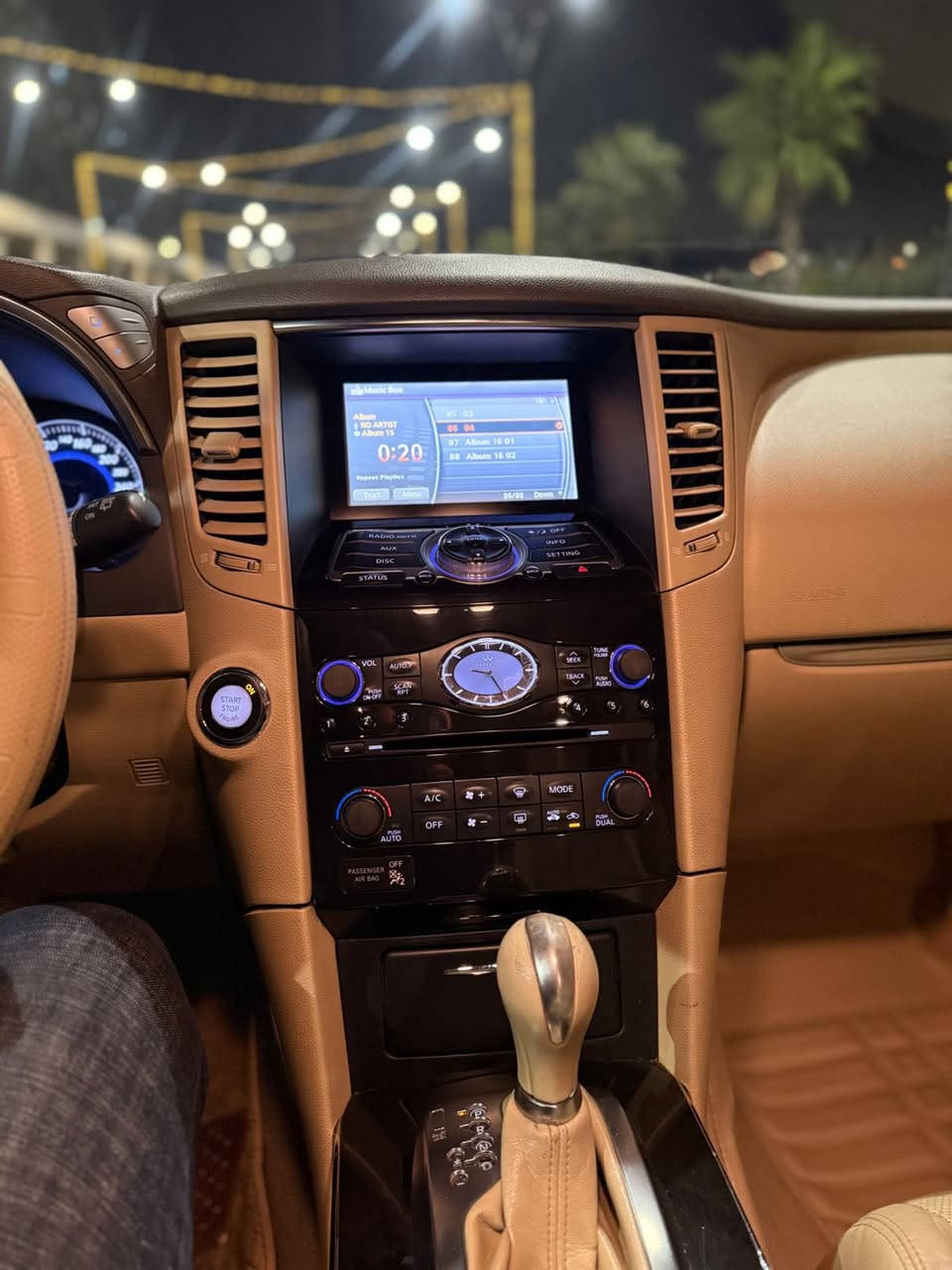 IFINTY QX 70 Model 2016 Khliji  90,000 KM
السلام عليكم 

انفنتي للبيع 

موديل 2016

ماشيه ٩٠الف كليومتر 

موصفات السياره 

كوشن جلد +هيتر +كهرباىي+خزن 

سوكان كهرباىي 

سلايت مرايات شفط حساسات امامي خلفي 

كاميرا بصمه

صندوك جك 

دبل اكسل 

ويل ٢٠ 

صندوك برده شاشه سيدي كير مكينه كله بشراط وكهربائيات 

كلها بشراط بشرط ربع متصرف عليها 

بلنسبه للصبغ مابيها صبغ السياره 

عده البنيد فقط كليرر 

السعر ١٣٩ ورقه وبيها مجال بسيط

مكان السياره سليمانيه 

للاستفسار اكثر 

***********

کوشن کارەبایی 

 کوشن جلد

کوشن هیتەر

کوشن سارد

کوشن میمۆری

سوکان کارەبایی

سڵاید

ئاوێنە شەفت( ئەخەوێت)

 حەساس پێش و دواوە

کامێرا

بەصمە

صندوق جک

دەبڵ ئەکسل

ویلی ٢٠ انج

لایت زینۆن

بلاجکتۆر زینۆن

صندوق پەردە

شاشە 

سیدی

گێڕ، مەکینە ئەکسل کارەبایی بەشەرت بێ تەقە و ڕەقە

بە نسبەت بۆیاخەوە  شانسی پێشەوە لای ڕاست ٣ پانجە بۆیاخی هەیە، پەڵەیەک لە بۆنیتی بۆیاخە بەڵام کامل جەلاتین کراوە دەرگای دواوە سوکن کەمێک  (!دوو بست) سارد و قەڵەمکاری پێوەیە

سەیارەکە سەد لە سەد جاهیزە و تحویل و وەکالەت بەشەرت
