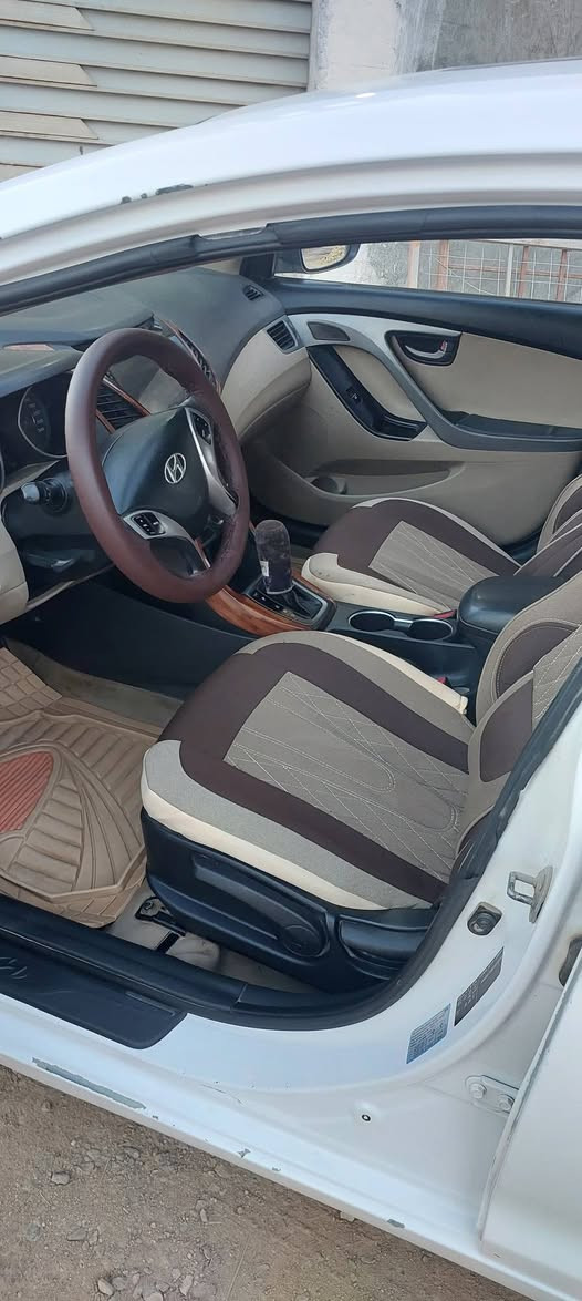 السلام عليكم
سيارة النترا خليجي ١٤ للبيع 
بيها حادث بالهلال الخلفي 
مبدل داعمية و تعديل بالبنيد 
ماشية ١٧٥ الف كيلو
كير و محرك مكفولات
السعر ب١١٢
للاستفسار والتواصل على الرقم ***********
