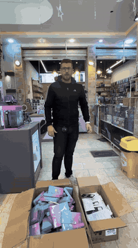 ‏سلام عليكم زمان سنتر أحمد العروض توفرت من جديد على الكيبل الأصلي المتعدد من شركة Infini Kab Vet Julie's Tip C iPhone وبسعر عرض 1000 دينار تم توفير الكفر هنور 6c Honor X7dعنوان بابل المسيب شارع المستشفى ***********
