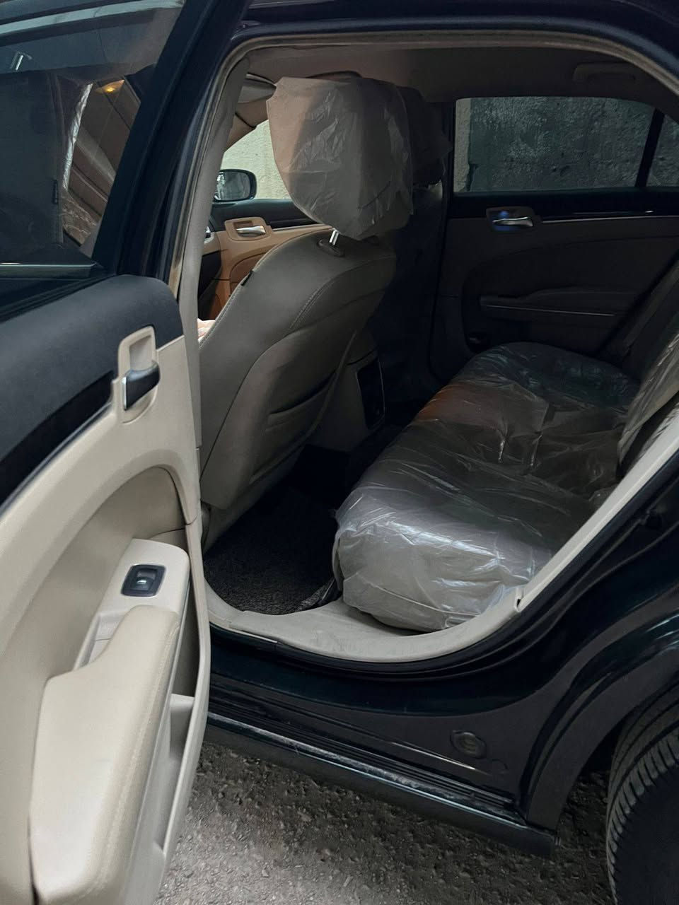 ١٤ خليجي 
كصة جنطة محرك كير حدادة تبريد دواخل طخم تاير ويل 
ادامة عامة 
البصرة 
***********
