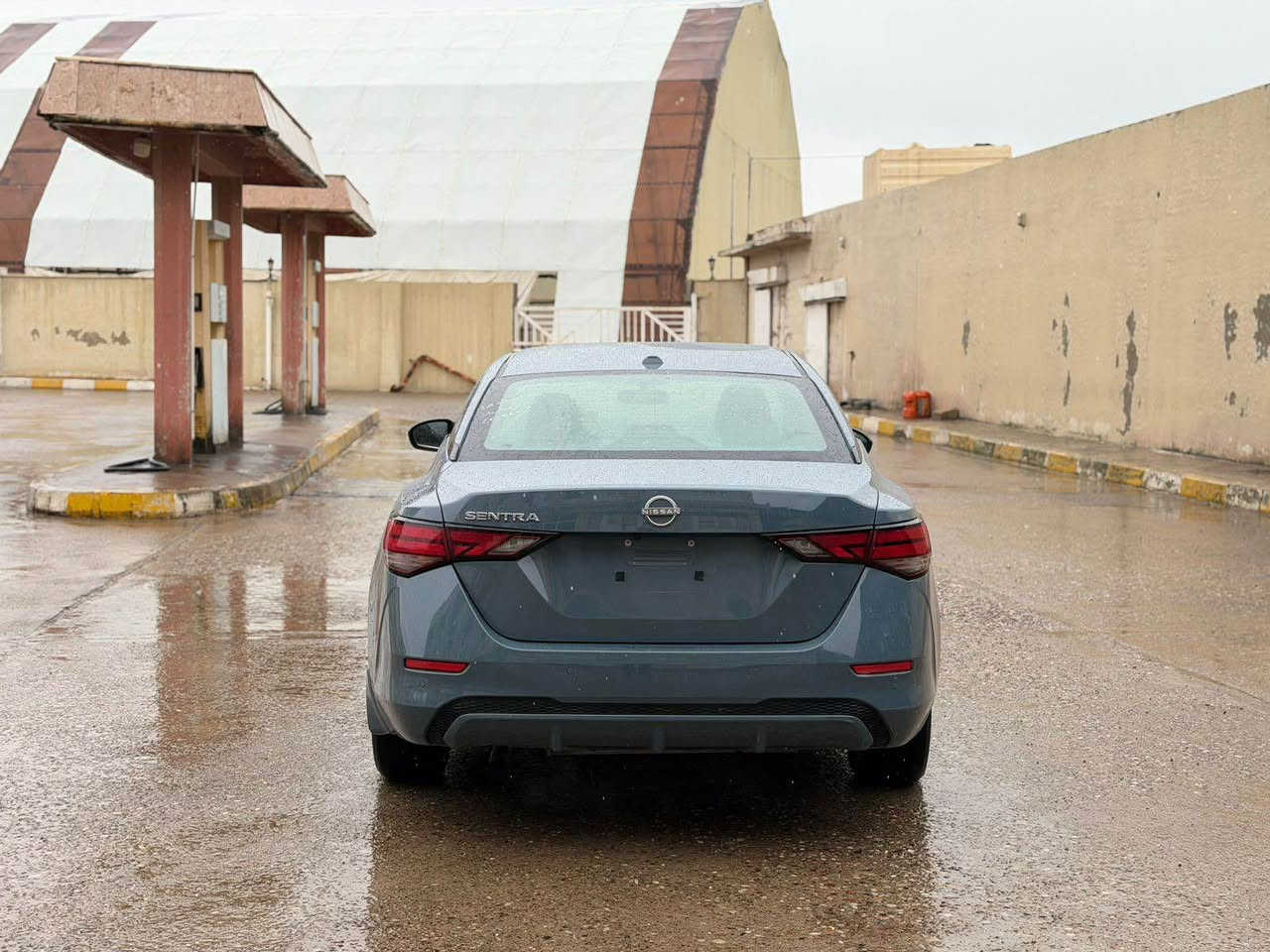 نيسان سينترا 2025 SV شكل جديد 🩶
مواصفات
بصمه 
شاشه كبير 
رادار 
بابين بصمه 
كشن هيتر 
سكان هيتر  
حساس 
تحكم ستيرن 
تحديد سرعه 
و بعد مواصفات هوايه 
سياره بي كم قطعه صبغ انا ابيع عام صبغ بدون دواخل بدون ارباك سياره حل حلو 
مكان سياره عقره 
*********** واتساب اكر, نينوى
