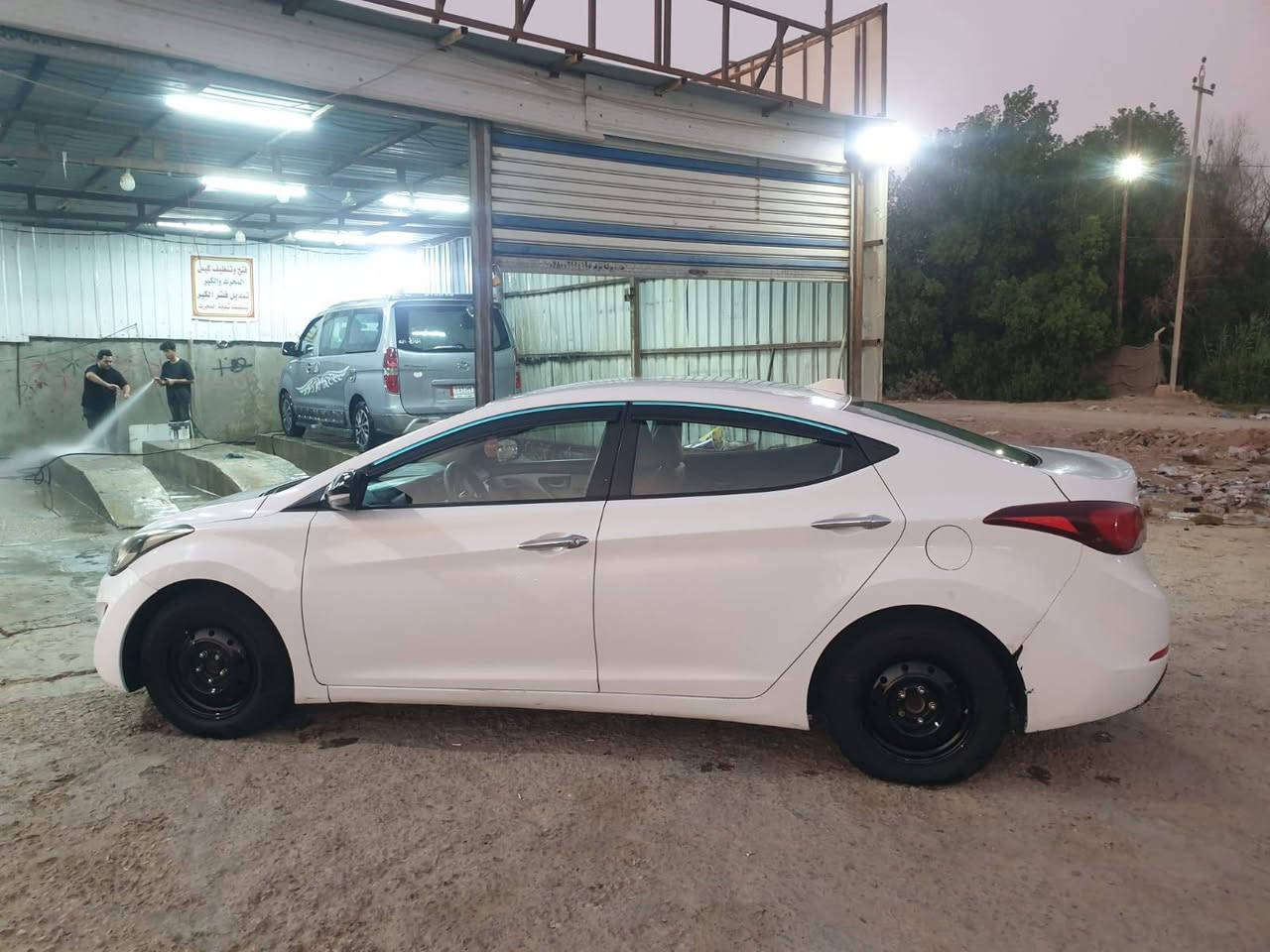 السلام عليكم
النترا موديل 16خليجي محرك 1600
رقمه ذي قار بسمي ثاني يوم اداورلك
تبريد خير من الله هستوني شاد منضومه من الطول لطول يم وليد وبعده بل ضمان
الضرر جاملق وبنيد مبدلات وبيه اوبع اصابع بل تكمه بدون اي ضرر داخلي
وبيه ضربه بل كرن مال الجنطه حتى ما مصلحه لن كلش بسيطه
وبيه دحجات قليله
السياره خير من الله مال خبزه واي نقص بيه تلاكيه بل جنطه من فيت بم واحد اضافي بل جنطه مجاول عدك اضافيات بل جنطه وخير من الله غراض كله بل جيس 😂
سعره 98وبيهه مجال بسيط حيل حيل
*********** مكاني الناصريه لاسكان الصناعي
