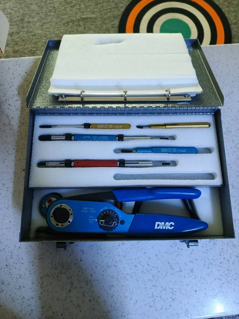 متوفر 
مجموعه أمريكية تفاصيل داخل المنشور
DMC12B KIT
USA 
صندوك عدة DMC مع كامل ملحقاته 
تفاصيل أكثر عن المنتج داخل المنشور 
السعر خاص فقط 👍


**إذا كنت صاحب هذا الإعلان وتريد حذفه لأي سبب، رجاءا أرسل رسالة إلى الدعم الفني**