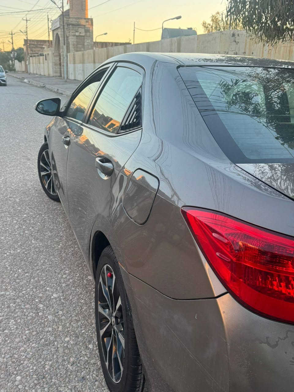 كورلا 2017se
محرك جديد
منظومه غاز منفذ كركوك
صدر جديد بجم جديد
حادثها بالخارج 3قطع أمامي بدون دواخل بيها فد شي قليل 5سانتيم وبالعراق 3رش ابيعك احزام السياره خير من الله سنويه جديده 2029 شرط التحويل 
*********** 
السعر 122
