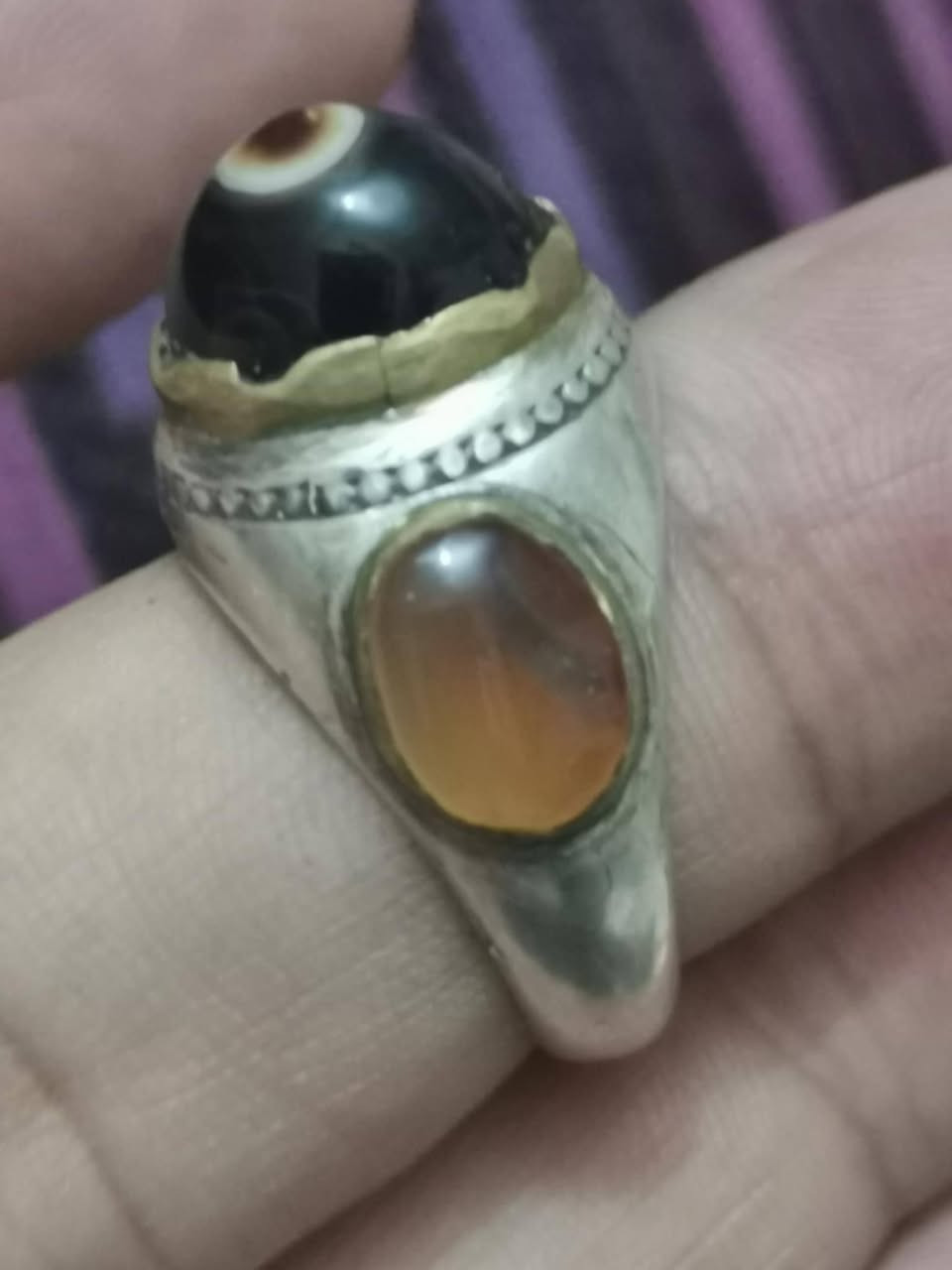 سلام عليكم محبس سليماني قديم صياقة قديمة مراوس محبس ياقوت أو بيع سعر 35 عنوان بصرة


**إذا كنت صاحب هذا الإعلان وتريد حذفه لأي سبب، رجاءا أرسل رسالة إلى الدعم الفني**