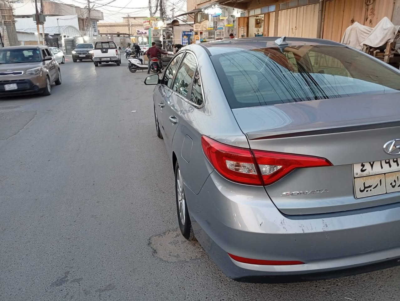 سلام عليكم سوناتا موديل 2017 وارد امريكي بيه ثلاث قطع صبغ بلا دواخل محرك وكير وحداديه وتبريد سياره جاهزه رقم ربيل تريد تكويل تريد وكاله السعر المطلوب 108وبيه مجال بسيط الشراي يتصل ***********
