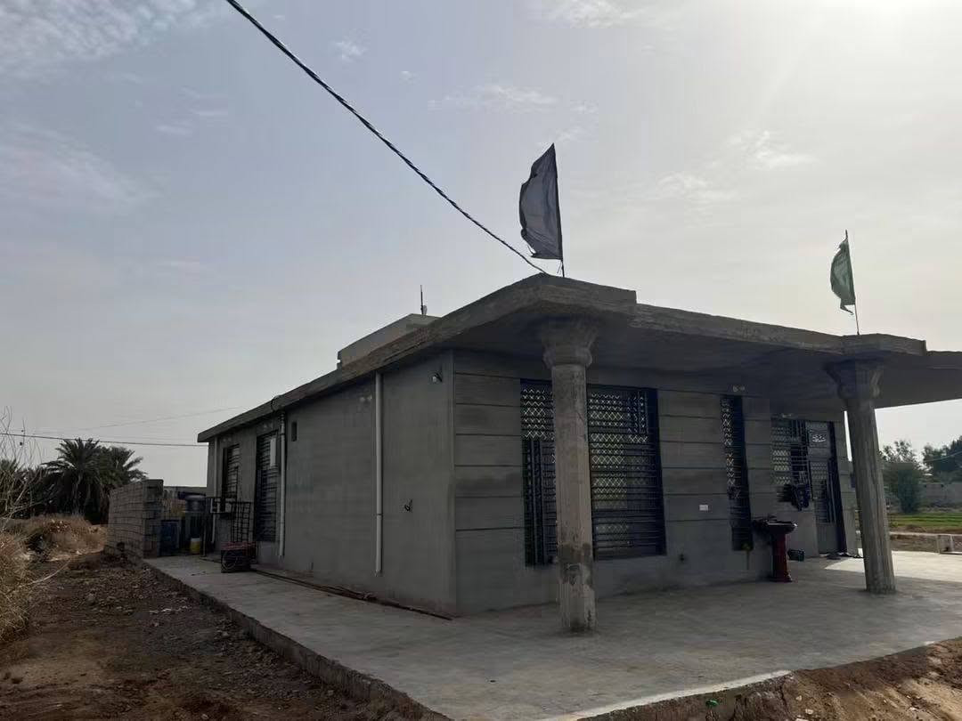 سلام عليكم دار للبيع مع 20دونم
بيت مساحه 220 بناء حديث 2025 غرفتين ومطبخ وحمام وهول واستقبال مع 20 دونم للبيع 
للاتصال 
***********
***********
