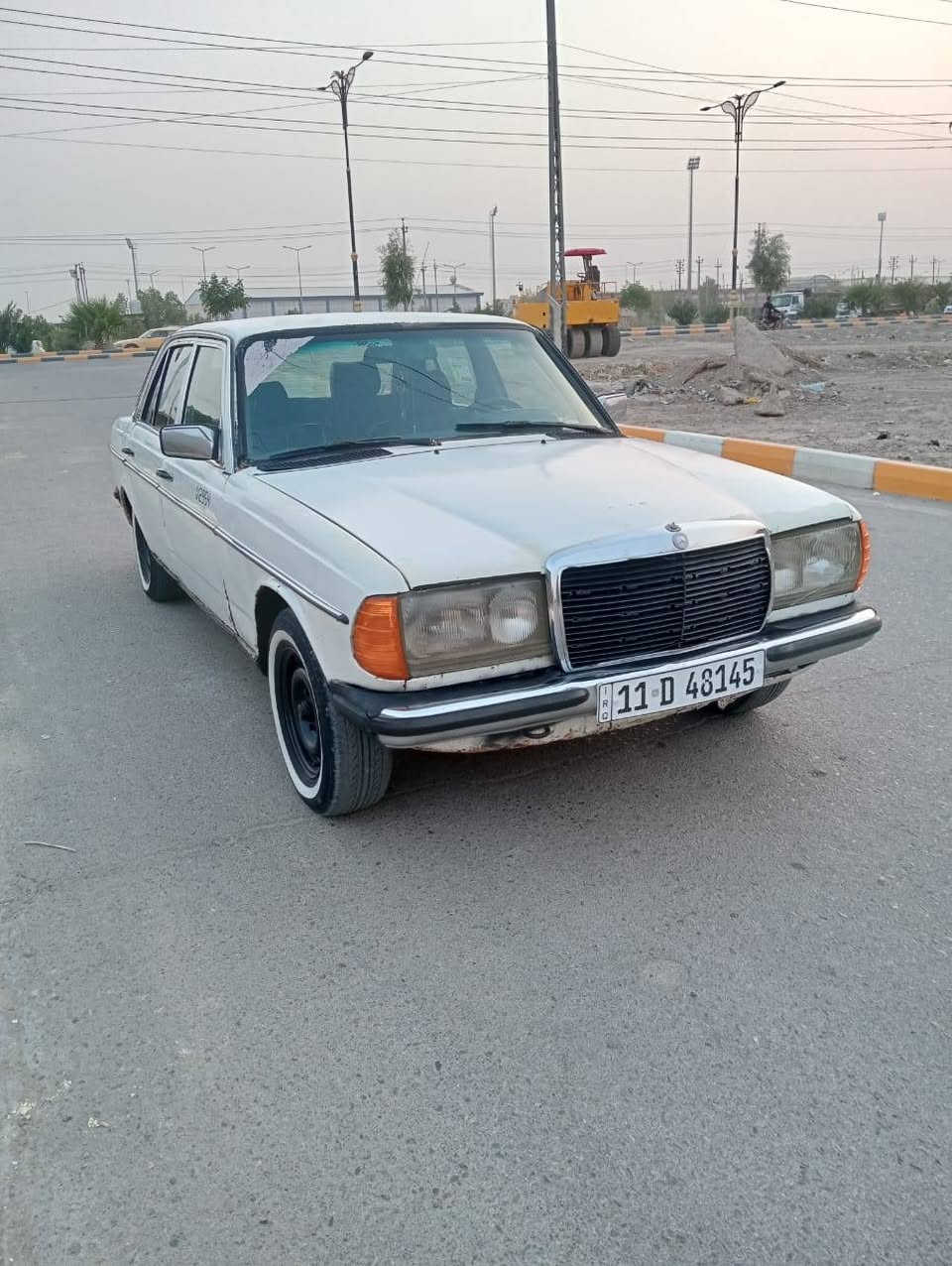 سلام عليكم سياره مرسيدس  بسمي جاهزه***********
بس عوزه تبريد

مراوس بملكه أو راس الثور ادوات 

بس كون نضيفه 
مكان ذي قار سوك الشيوخ
