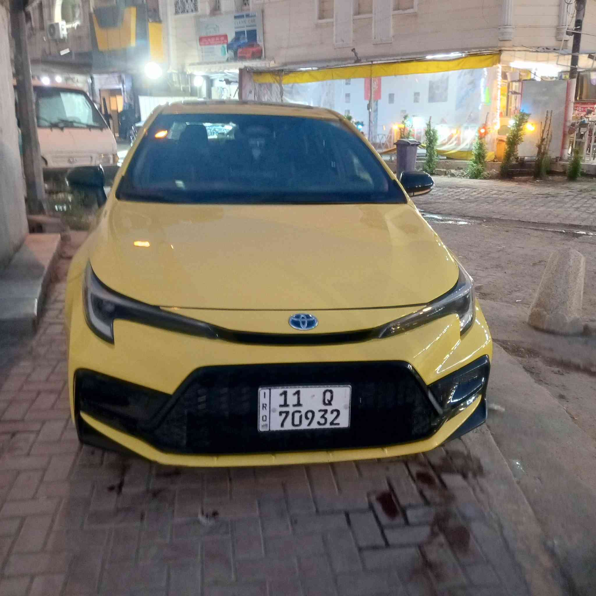 سلام عليكم شباب كورلا هايبرد انسه البانزين  موديل 23 امريكي حادثه جاملغ الايمن وشويه من البنيد وطخه جاملغ الخلفي السياره فول مواصفات فيه SE ,رقم بغداد خصوصي مكانه الاعظمية سعره 140 وبيع مجال بسيط
***********
