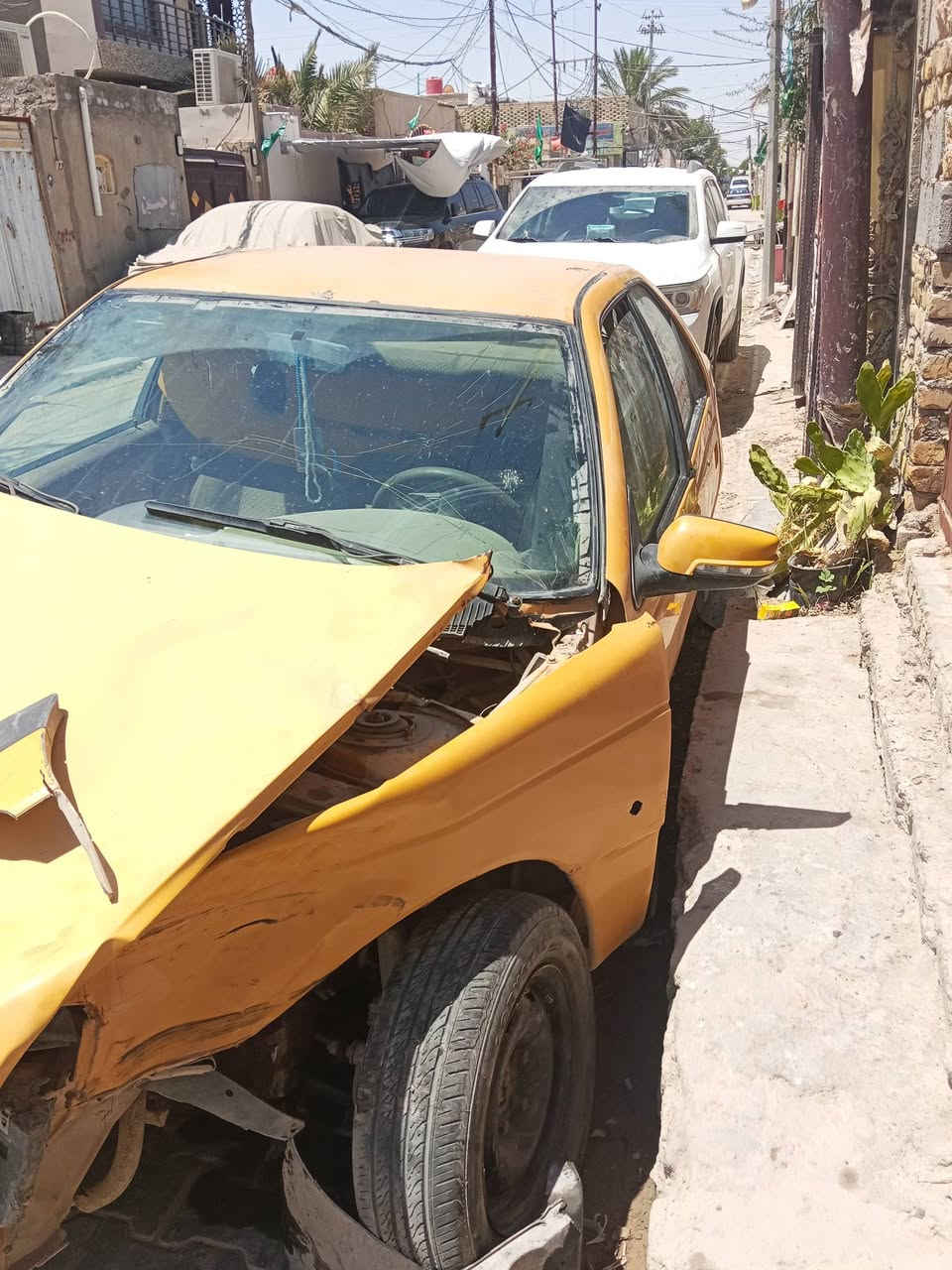 السلام عليكم.
العوض على الله ودفع الله ماكان اعظم. 

للبيع على وضعها. 

رقمها بغداد  وعليها غرامة و هيئة. كلهن تقريبا 700.

مكاني نجف. 

قيم باليرضي الله 

***********
