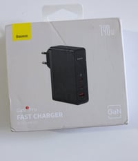 باسيوس • شاحن ١٤٠ واط • كيبل ٢٤٠ واط