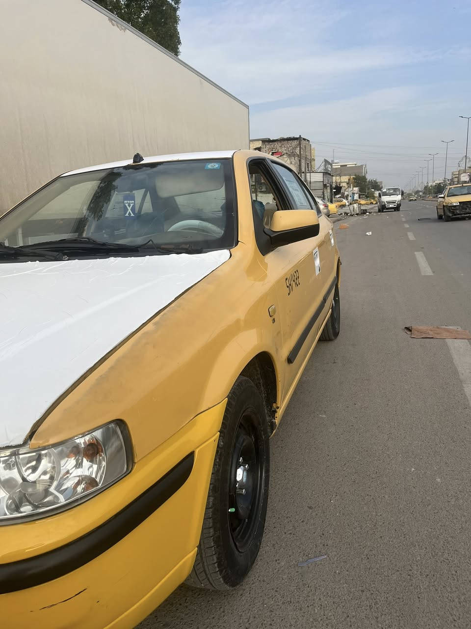 سمند مديل ١١ جاهزه كامله من كلشي حداديه تخم تاير جديد بيه تبخير بلمكينه رايده ٣٤وبيه مجال للشرايه سياره بسمي تحويل ثاني يوم الاتصال ع رقم ***********.
