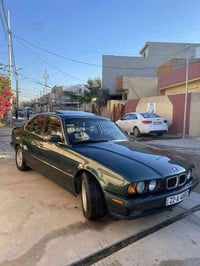 BMW 520  موديل1991  مصبوغه جماليه بدون ضرر  هزه ورقم وسنويه جديد بسمي ...