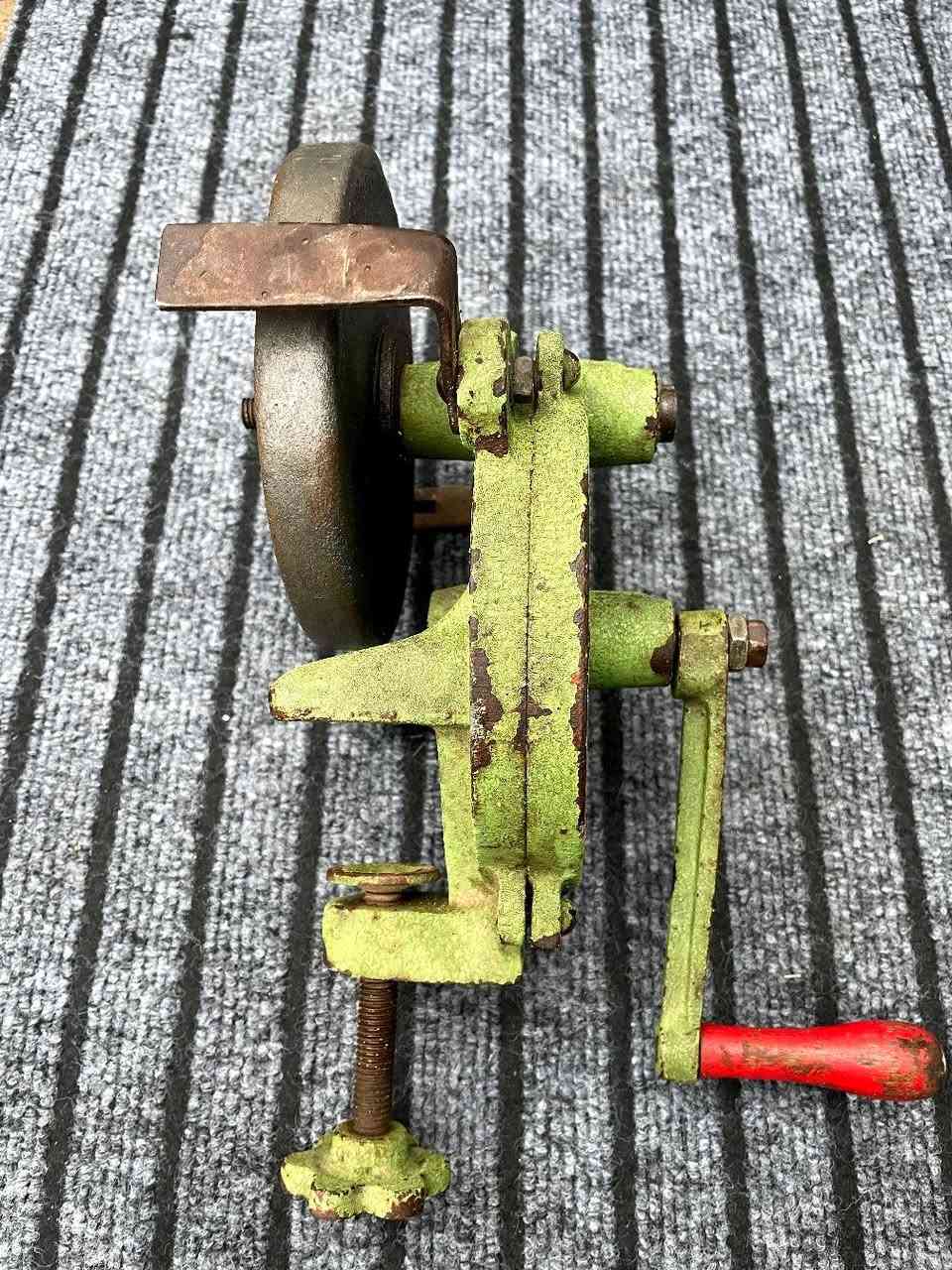 محدودة شغالة ونظيفة واصلية 
السعر ٥٠


**إذا كنت صاحب هذا الإعلان وتريد حذفه لأي سبب، رجاءا أرسل رسالة إلى الدعم الفني**