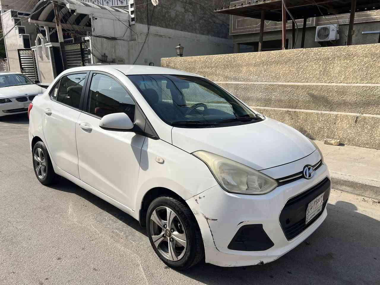 السلام عليكم
هونداي i10  كراند موديل 2016
رقم بغداد 
محرك كير مكفولات
بدون تبديل اي قطعه بدون ايرباك ولا دواخل شاصي مكفول مصبوغه حزام بدون حادث اثر شخوط جانت مال بنيه السياره 
مكانها بغداد الشعب
السعر 77  بيها مجال بسيط
***********
