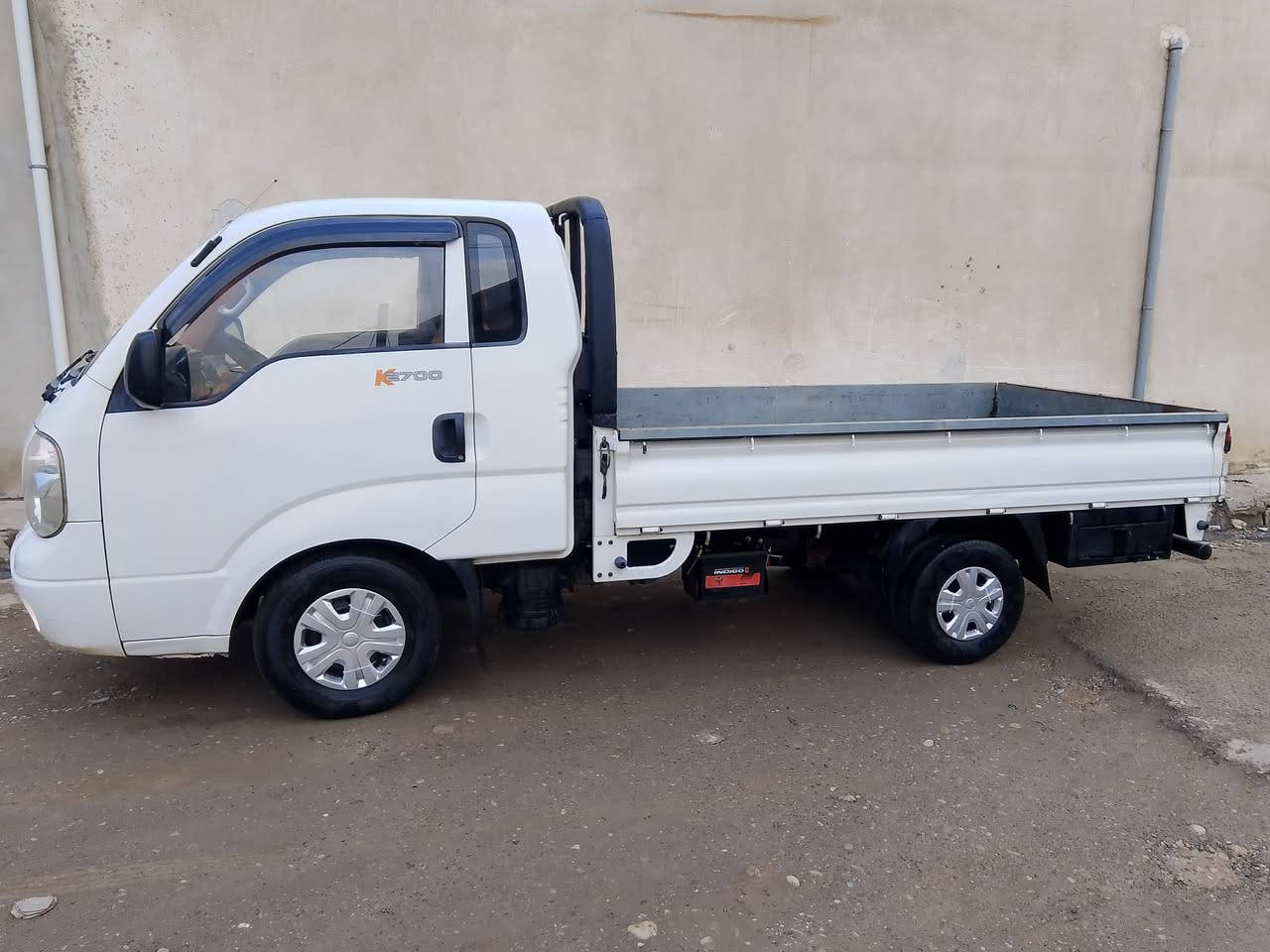 سلام عليكم للبيع كيا 2700 موديل 2012 رقم نينوى مصطره جديد ماشيه 188 بدون ضرر ولا صبغ محرك وكير شرط شاصي شرط سياره جديده شرط التحويل السعر (113) مكاني موصل*********** /***********
