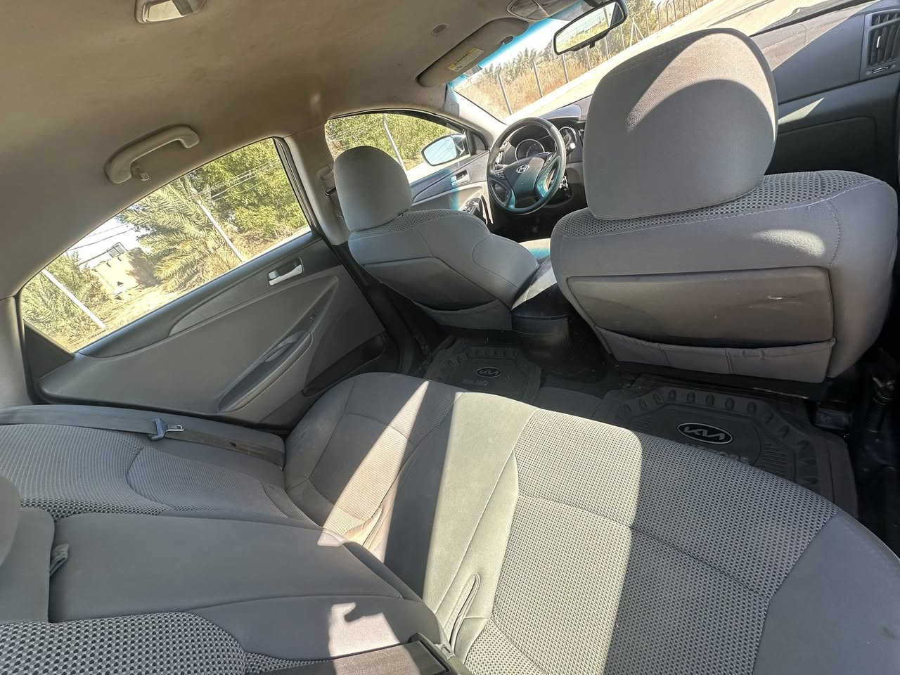 .
السلام عليكم سوناتا 2014 امريكي حادث جاملغ خلفي وبنيد بدون دواخل شرط 
مكينه 2400 جاهزه من كلشي 
رقم بابل باسمي 
السعر 110 وبيها مجال 
***********
