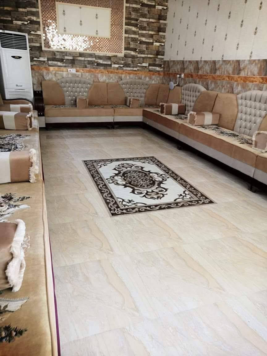 السلام عليكم تفصال درجه اولى شرط كله بلاويد اسود وسعر المتر 80  وساب***********

