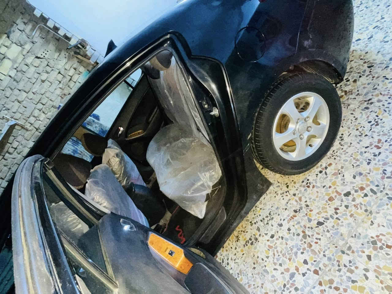 كيا فورتي
موديل ١٦

ماشيه ١٨

تبريد شغال

محرك ٢٠٠٠دوش

تخم تاير جديد 

رقم بغداد 

السعر ٩٥بي مجال
***********
