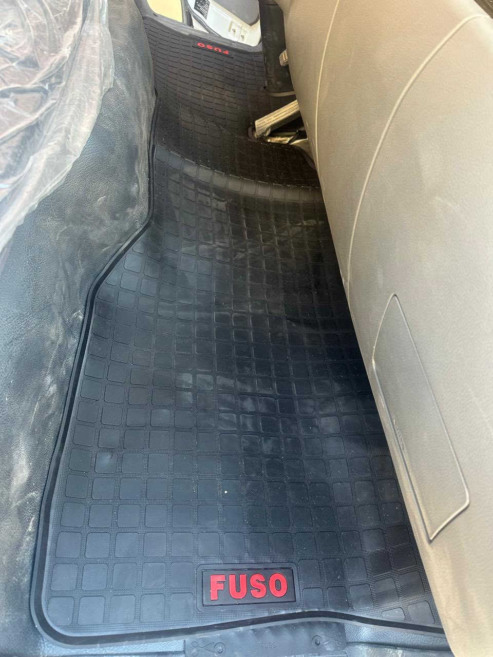 بسم الله رحمن الرحيم ❤️
يتوفر لدينا ارضيات كنتر ميتسوبيشي عالية الجودة 
يتوفر لدينا خدمة توصيل لكافة المحافظات 
للحجز واتساب ***********
