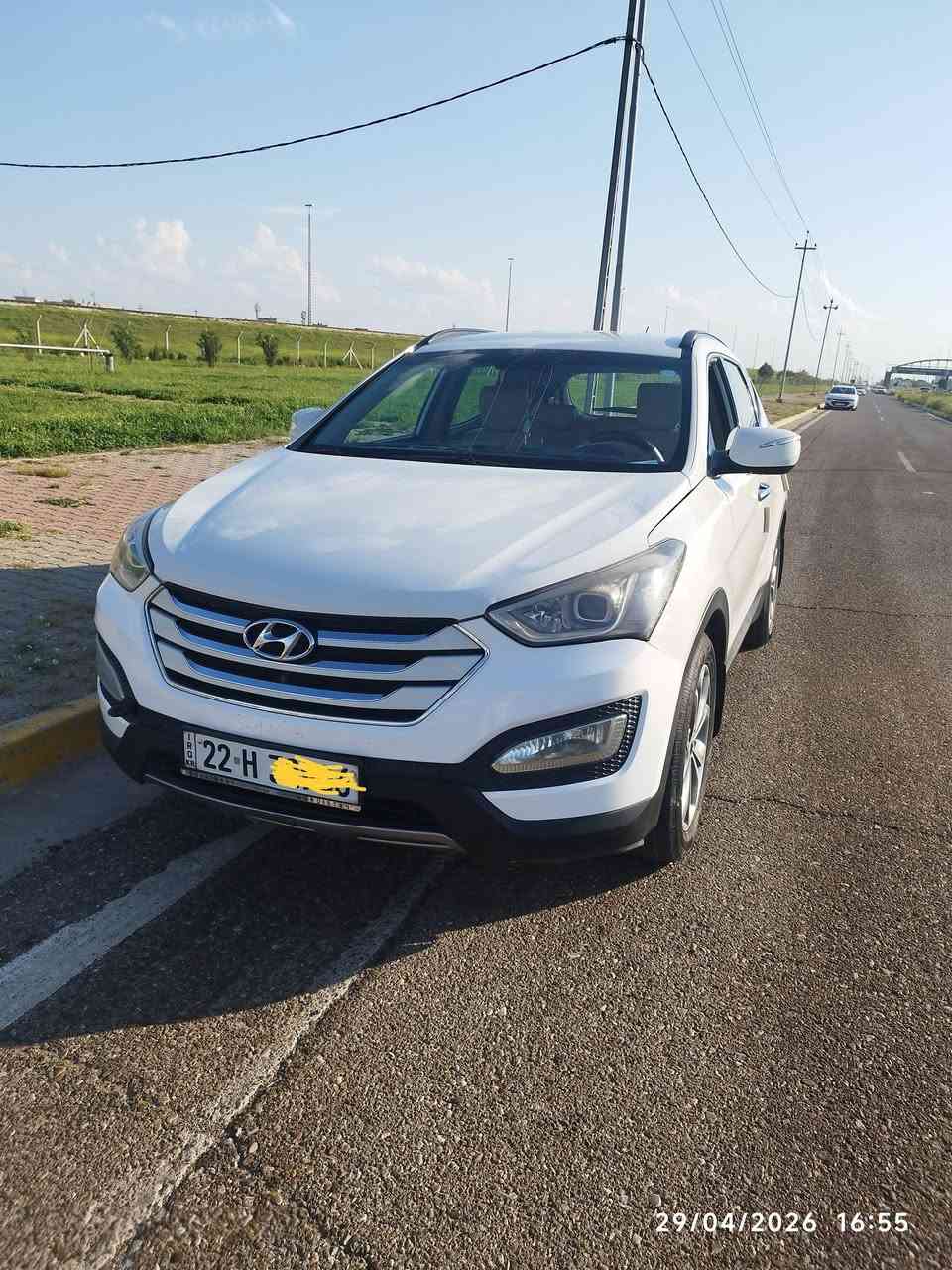 للبيع والمراس بتكسي كورلا فقط سنتافي خليجي 2014 بيها جامرلغ السايق الامامي صبغ مع ملاحظات بسيطة محرك 4 سلندر السعر 140 وبيها مجال قليل مكان السيارة كركوك رقم الهاتف ***********
