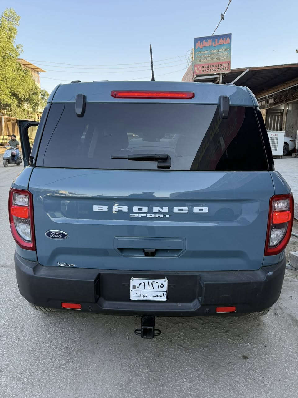 السلام عليكم للبيع فورد برونكو سبورت 2023 حادث موضح بلصور ماشية 21 الف السيارة موجودة في كربلاء بدون رقم السعر مناسب جدا الاتصال *********** او ***********
