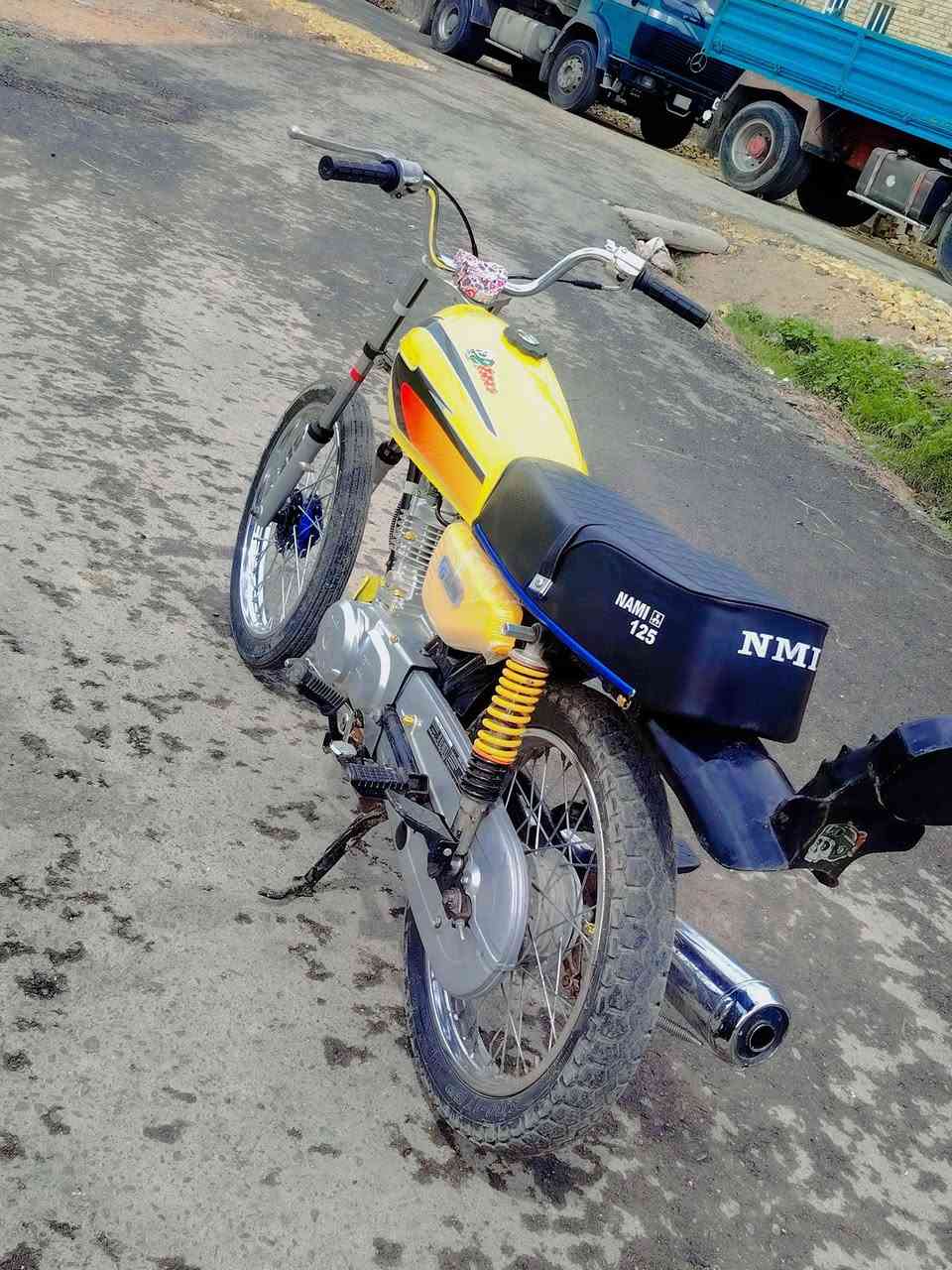 السلام عليكم اخوان دراجه للبيع نضيفه وحلوه مكفوله كفاله عامه السعر ٦٠٠ وهاذ رقمي ***********
