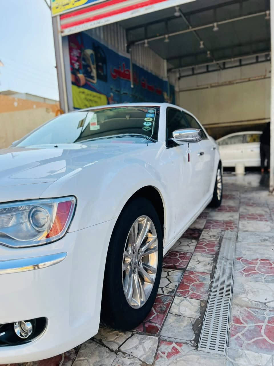 سلام عليكم
اوباما ٢٠١٣ خليجي ٦ سلندر رقم بصره بأسمي تحويل مباشر 
بيها صبغ قطعتين بدون حادث ماشيه ١٨٠ حقيقي دواخل جلد عسلي اي نقص ما بيها تخم تاير جديد حداديه كير مكينه كل كارتون 
سعرها ١٦٥ وبيها مجال بسيط 
***********
