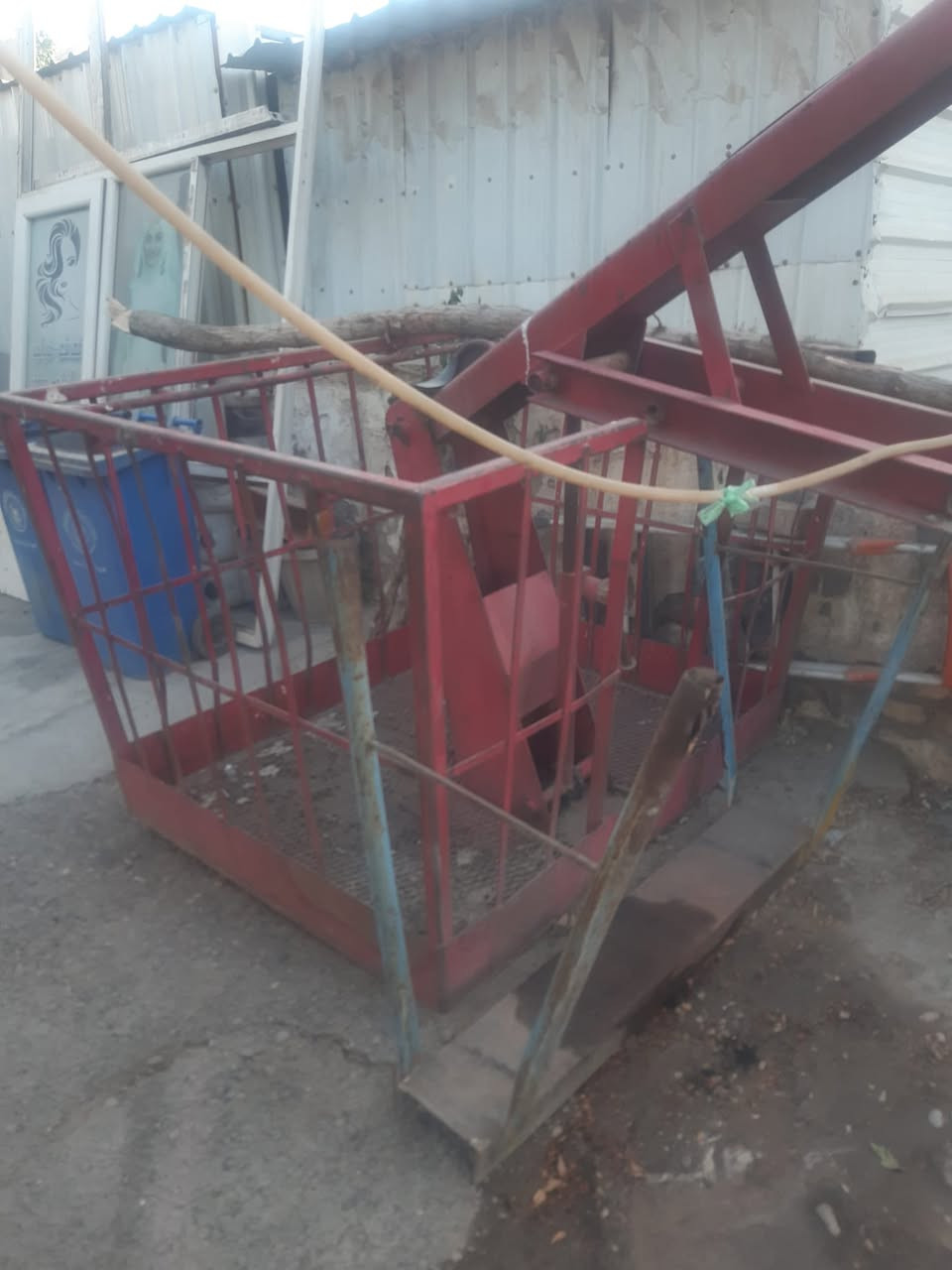 السلام عليكم 
سلة كرين حرامي للبيع 
***********
