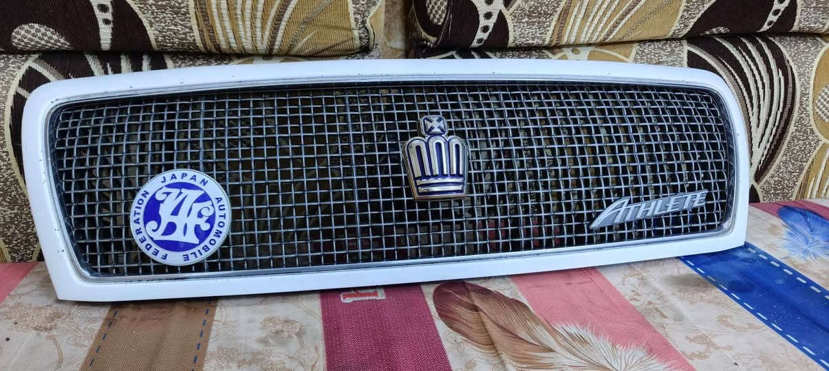 للبيع شباك اثلث رياضي 
ملكه ديفور الصغير 
ليط كامله ممكسرات نضيف 
لون ابيض  
مكاني الناصرية قضاء الشطره يوجد توصيل 
***********
