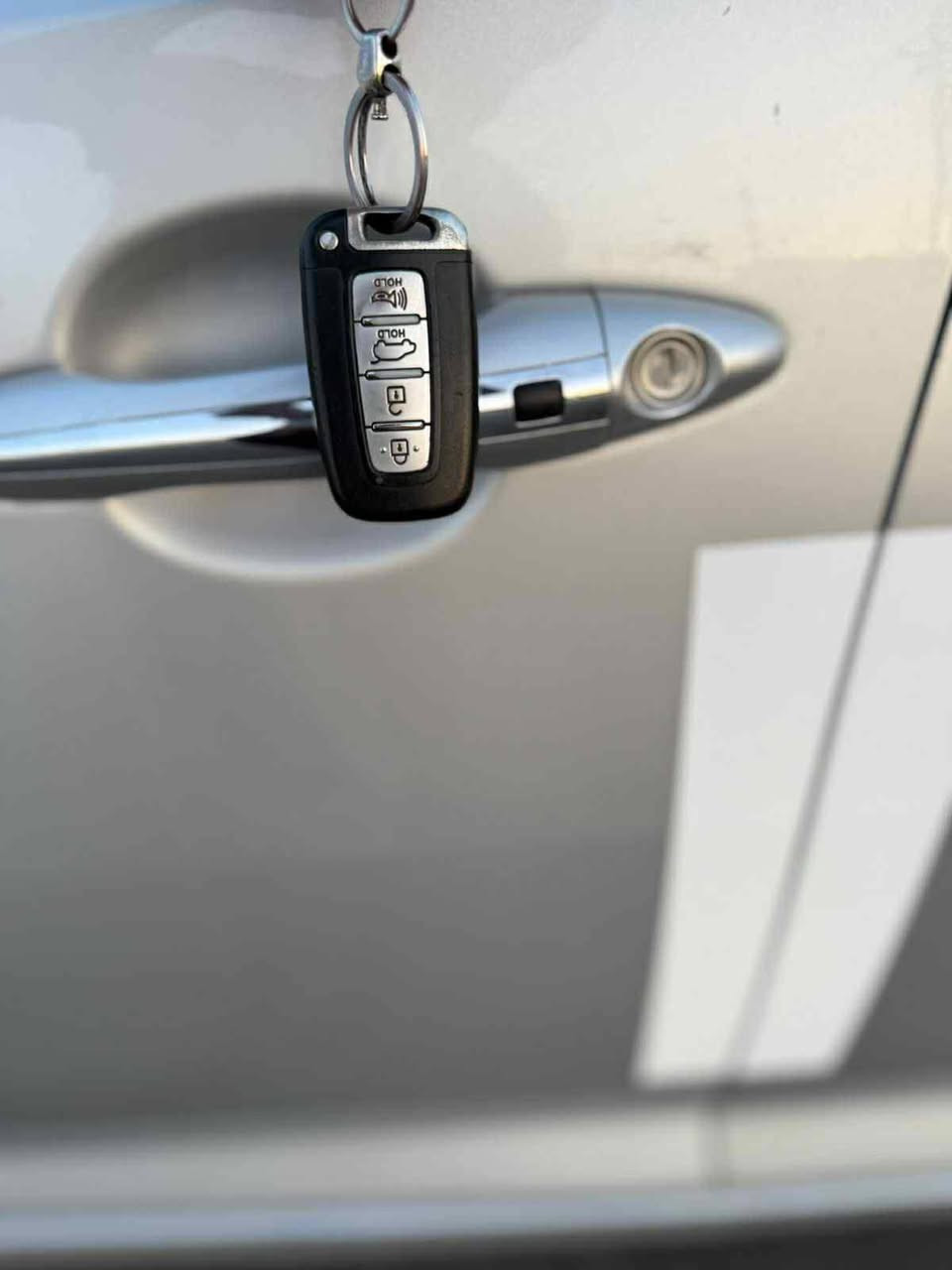 كيه اوبتيما للبيع مريكي بيه بس جاملغ وبنيد 
مكينه 2400 كفله من الفتح وتنقيص والخير
تبريد ثلج امامي وخلفية
رقمه ذي قار 
حساسات كامره اصليه 
سياره واحد عل وحد 

موديل 15
فول مواصفات 
بصمه فتحه 
مكانه ناصريه ناحيته الفضليه 
سعر 128 وبيه مجال قليل 
***********
