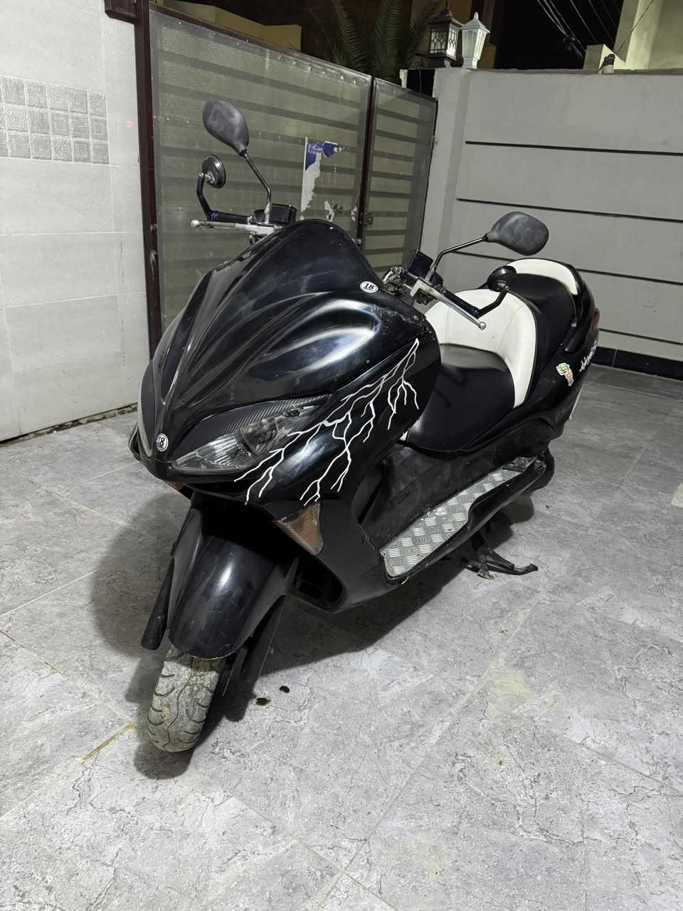 فورزه 08
دراجه حلوه وناعمه خير من الله 

دراجه تشك الكاع معدل ١٢٠ 

كفراتها حلوات نضاف مكانها ديالى بعقوبه 

سعر ٩٠٠ وبيها مجال 

شراي اتصل ***********
