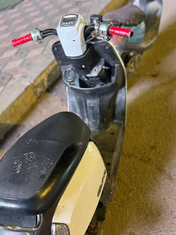 بوليسي نوزل
سلام عليكم 
دراجه بوليسي نوزل 
جاهزه مكينه شرط مامفتوحه 
دراجه جاهزه مابيه شي 
سعره 450 وبيه مجال بصيط سعره ابلاش 
ملاحضه بيه تبخير كلش قليل اول ماشغله 
مكان الناصريه مركز الشموخ 
رقم الهاتف ***********
