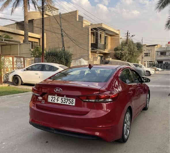 سلام عليكم 
النترا 2017 
رقم اربيل بأسمي شرط التحويل
مكينه 2000 دوش بيها خيط تبخير جدا بسيط
مواصفات 
شاشه ايباد
فول تحكم ستيرن
كامره
3 انضمه قياده
ويل كروم 
داخل ابيض
باقي المواصفات مبينه بلصور
حادثها موضح بلسونار 
السعر 110 وبيها مجال
مكانها بغداد حي تونس  
للاتصال ***********
