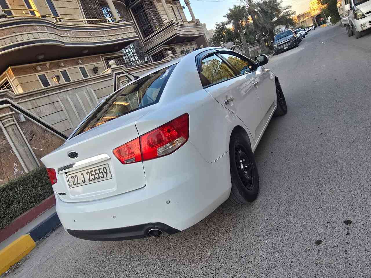 سلام عليكم كيا سيراتو ٢٠١٣ خليجي
مكينه ١٦٠٠ دوش رقم اربيل اتريد تحويل اتريد وكاله اني حاضر 
شفتات بلستيرن 
اشاير مري 
مري شفط 
شاشه حساس خلفي 
يدات نيكل 
مواصفات السيراتو المعروفه 
السياره بيها تلث قطع صبغ بدون دواخل 
السعر 90 وبيها مجال 
غير متواجد ع فيس 
مكان السياره بغداد 
***********
