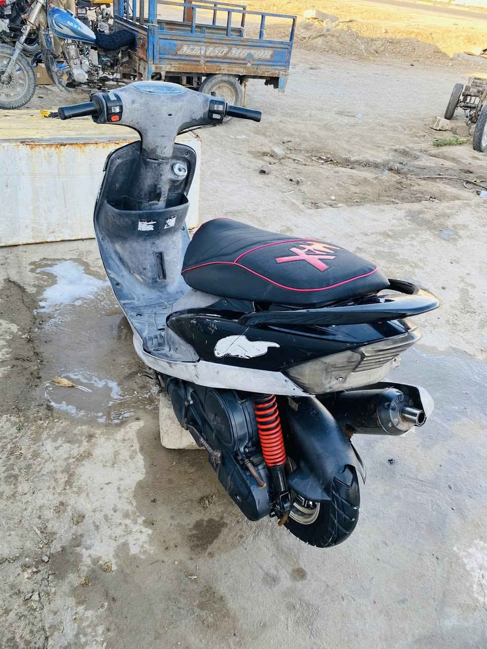 سلام عليكم ماكس قجمه للبيع مفتوحه مره وحده دراجه كامله علا حسب الاصول سلف هندر سكنات اشاير صطاب خلفي لايت بيها منضومه زنون كيج بانزين شغال مكينه ناعمه نهضه ومعدل خير من الله كلج امامي رياضي قايش جديد مكاني كرنه ناحيه ثغر يم ملعب 11رقمي لمو شراي لا يتعبني ***********
