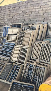 يتوفر لدينا وجه مع ترايش مبردة كومفيرا كميات للتواصل 07821618114